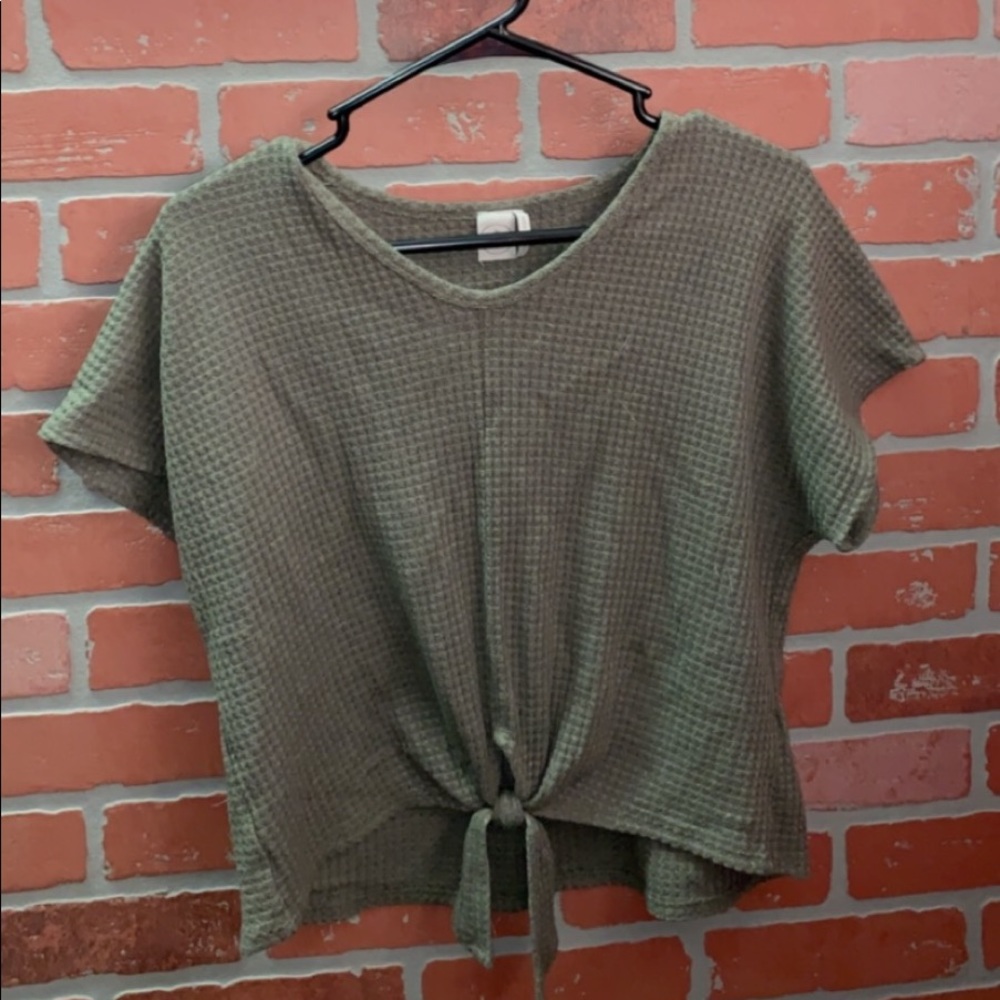 Tie shirt